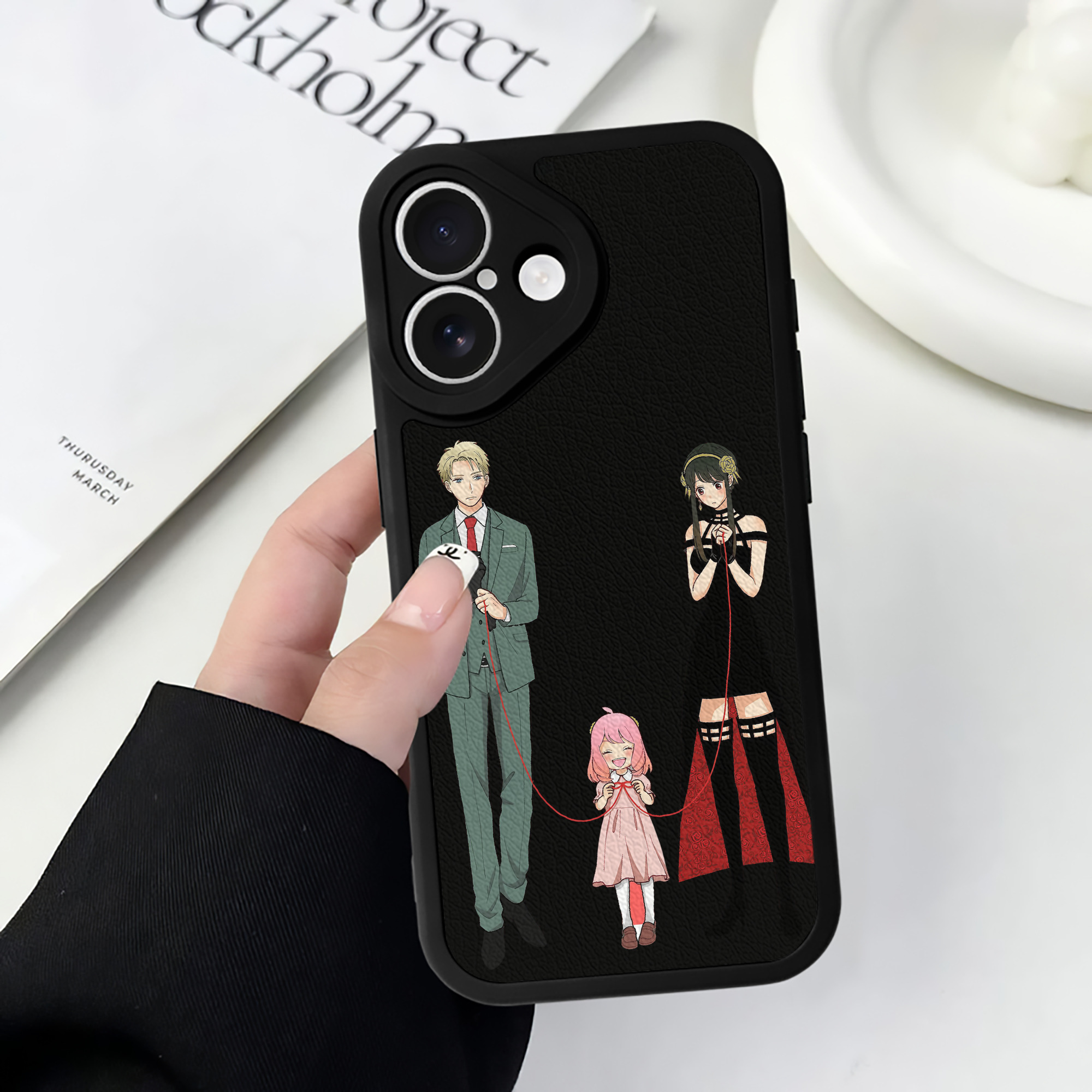 （画像用） SPY×FAMILY间谍家家酒 【iPhone 16シリーズ対応】シリコンスマホケース（レザー調） 材質：シリコン